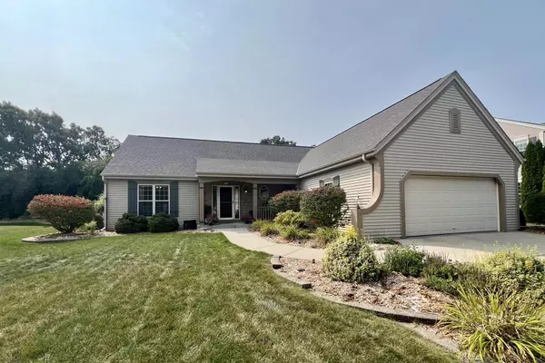 951 Dana LANE, Waukesha, WI 53189