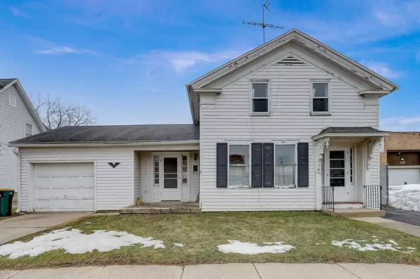 123 W Milwaukee AVENUE, Fort Atkinson, WI 53538