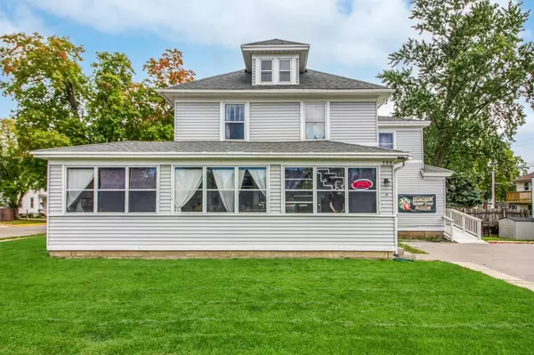 723 Williams STREET, Lake Geneva, WI 53147