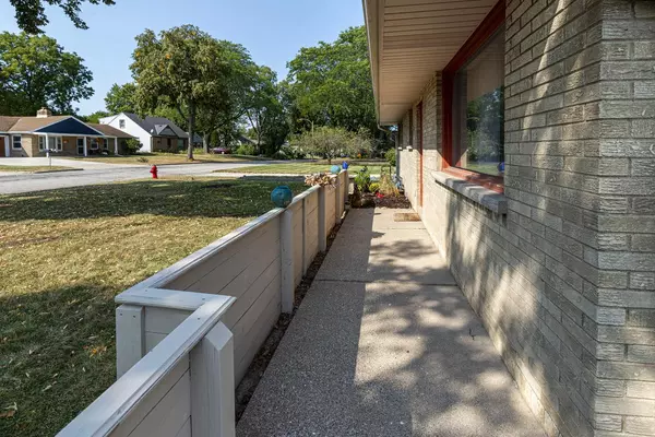 Wauwatosa, WI 53226,2444 N 115th STREET