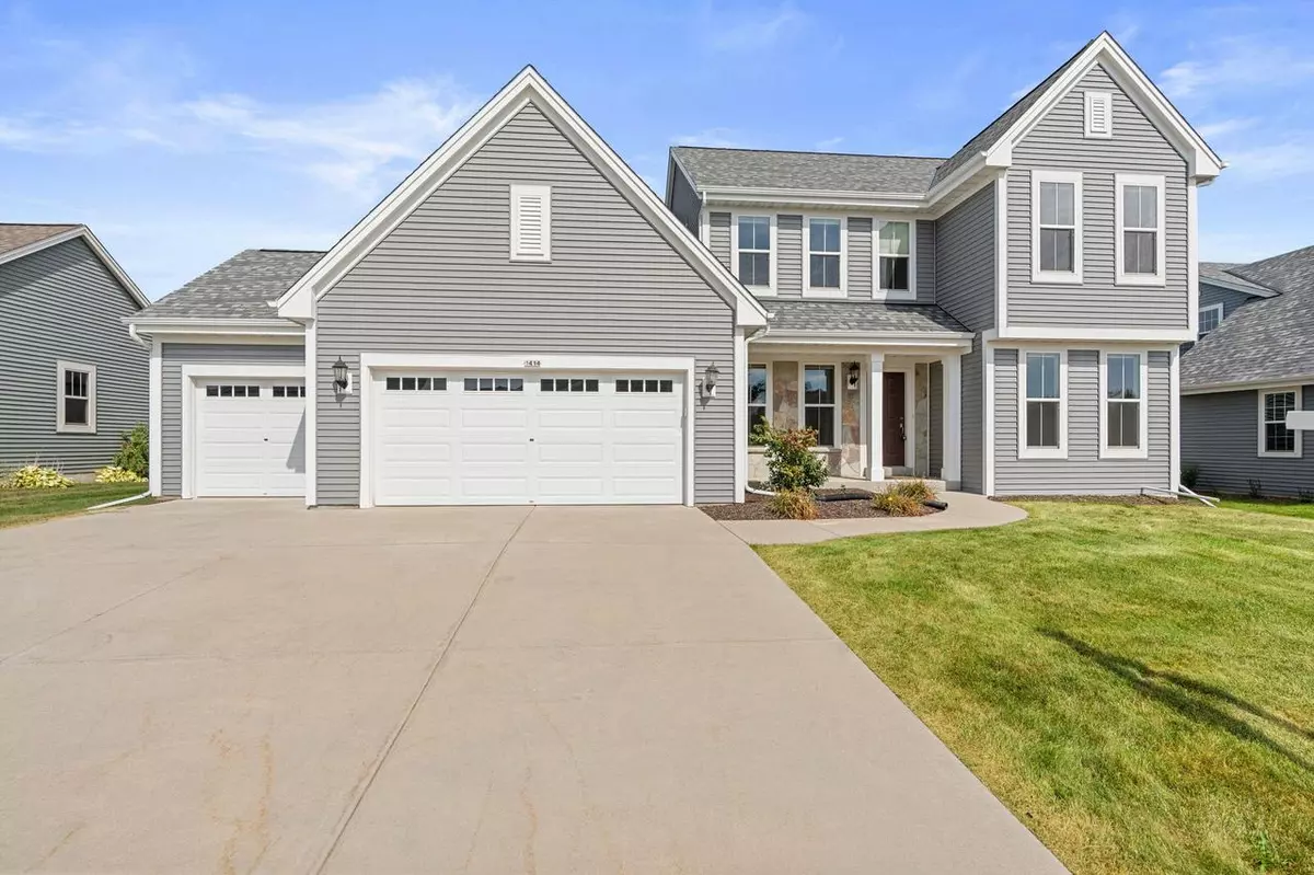 Oconomowoc, WI 53066,1414 Bluestem TRAIL