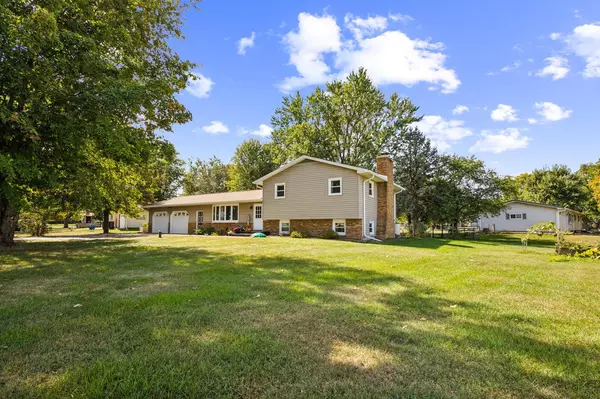 W594 Theresa COURT, Brodhead, WI 53520