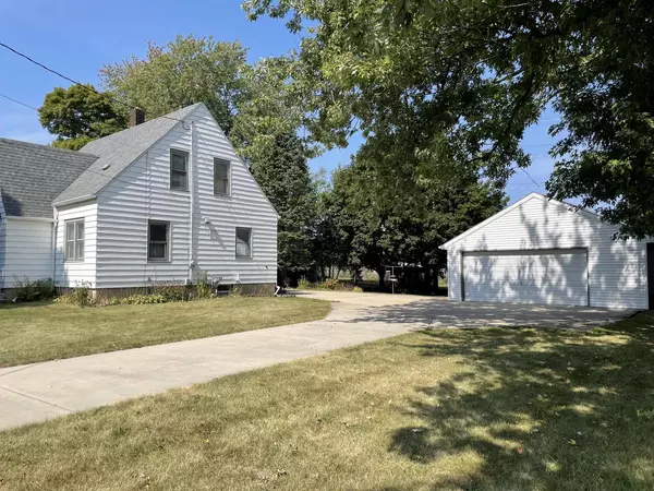 4306 45th STREET, Kenosha, WI 53144