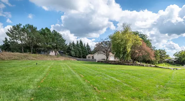 Delafield, WI 53018,W316N420 Huckleberry WAY