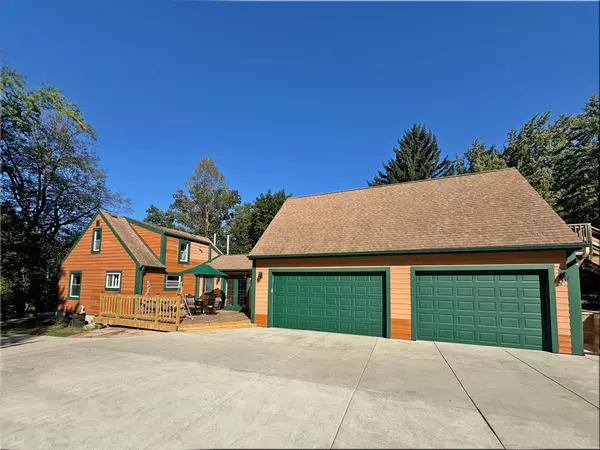 W204N6870 Lannon ROAD, Menomonee Falls, WI 53051