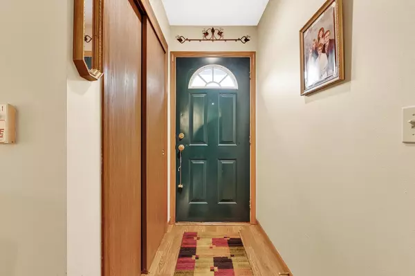 Cudahy, WI 53110,6155 S Creekside DRIVE #3