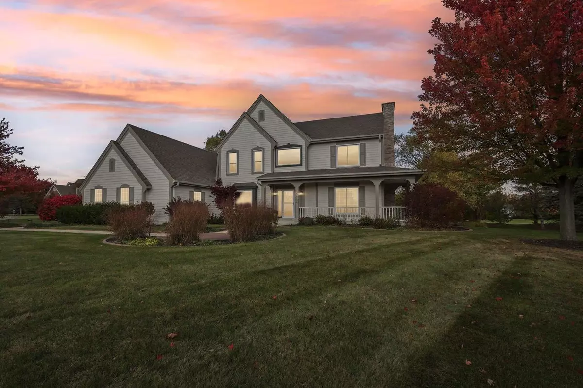 Mequon, WI 53092,5502 W Elderberry COURT