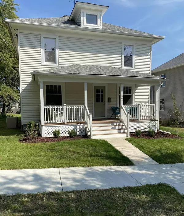 364 Perkins BOULEVARD,  Burlington,  WI 53105