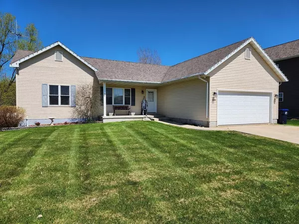 1138 W Rosemary ROAD, Elkhorn, WI 53121