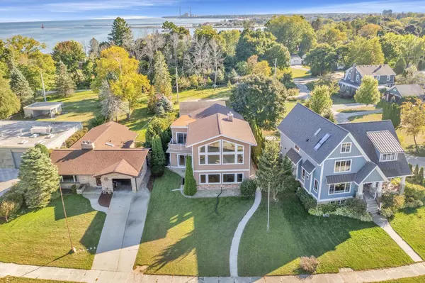 35 North Point DRIVE, Sheboygan, WI 53081