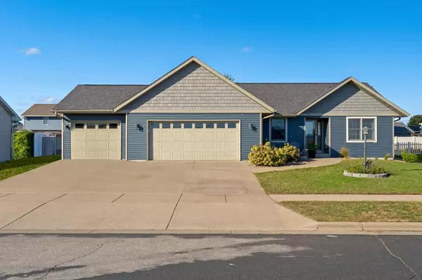 1011 Remington DRIVE, Holmen, WI 54636