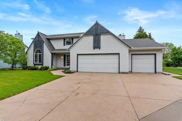 Fond Du Lac, WI 54935,1013 Briarwood LANE