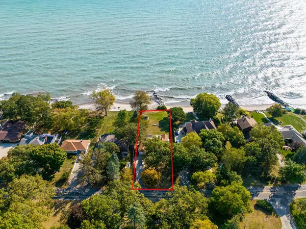 Pleasant Prairie, WI 53158,8755 Lakeshore DRIVE