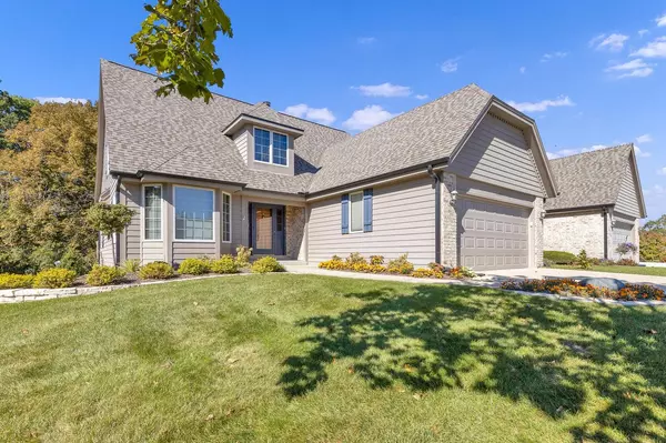 Brookfield, WI 53045,585 S Stonehedge DRIVE #A