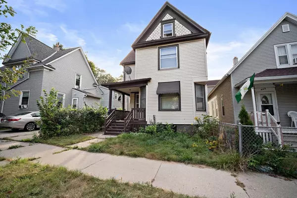 309 N 37th STREET, Milwaukee, WI 53208