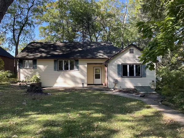 805 Manor DRIVE, Twin Lakes, WI 53181