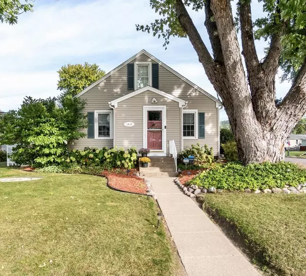 La Crosse, WI 54601,2949 21st TERRACE S