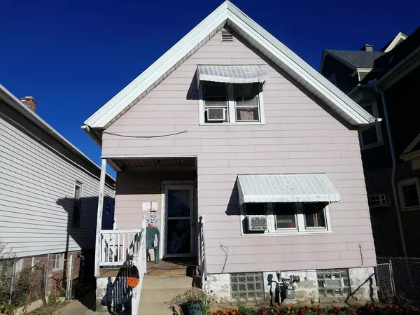 1100 S 32nd STREET, Milwaukee, WI 53215