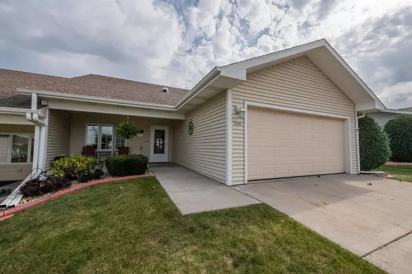 256 Simon DRIVE, Hartford, WI 53027