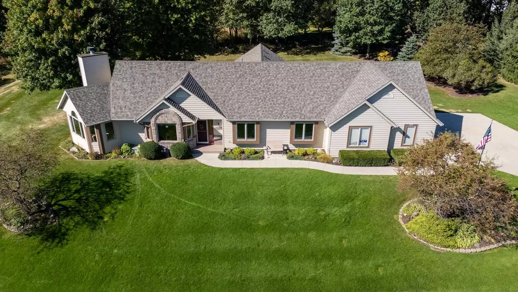 3986 Wexford CIRCLE S, Richfield, WI 53076