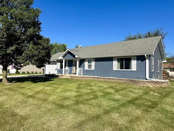 1902 Sunset DRIVE, Twin Lakes, WI 53181