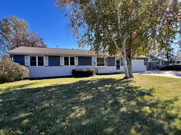 411 Zuider LANE, Oostburg, WI 53070