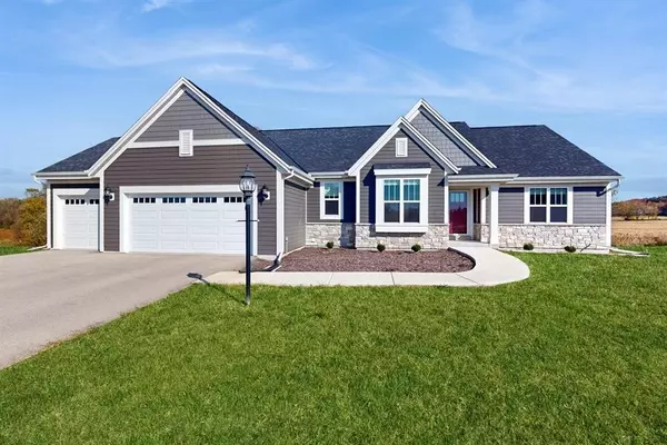 W2359 Troy Hill LANE, East Troy, WI 53120