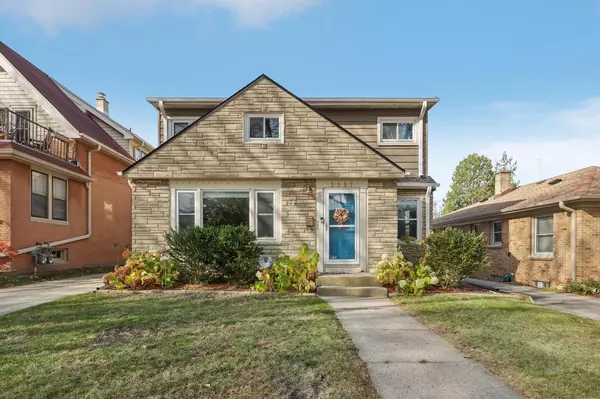 2357 N 84th STREET, Wauwatosa, WI 53226