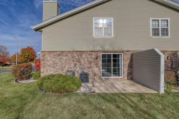 Pewaukee, WI 53072,659 Westfield WAY #A