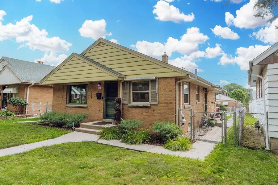 4250 N 73rd STREET, Milwaukee, WI 53216