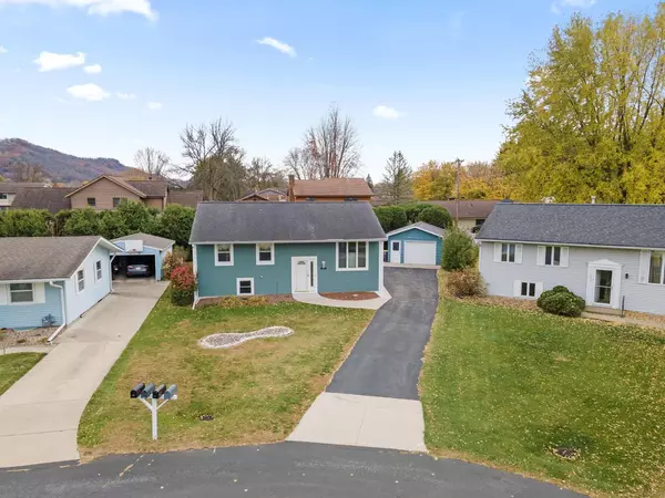 La Crosse, WI 54601,1100 Shorewood DRIVE