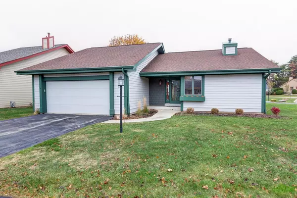 3700 W Honey Tree LANE, Greenfield, WI 53221