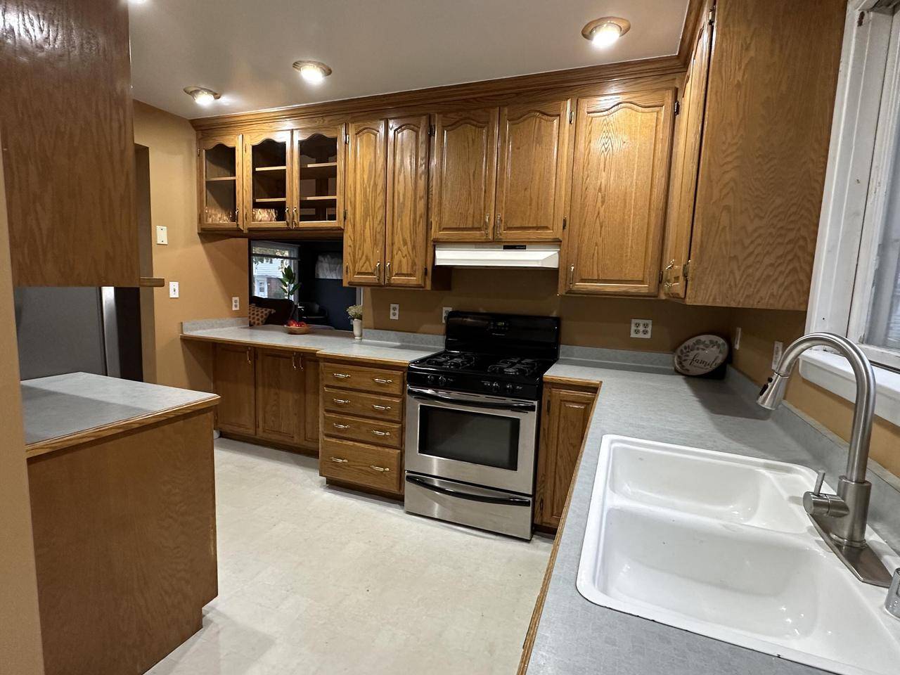 Wauwatosa, WI 53213,2243 N 72nd STREET #2243A