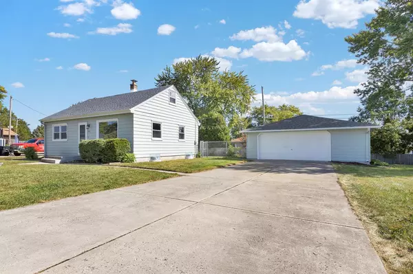 Greenfield, WI 53221,5956 S 33rd STREET