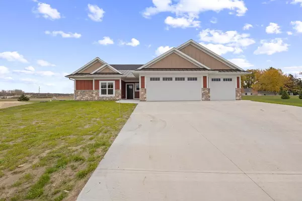 West Bend, WI 53090,2110 John COURT