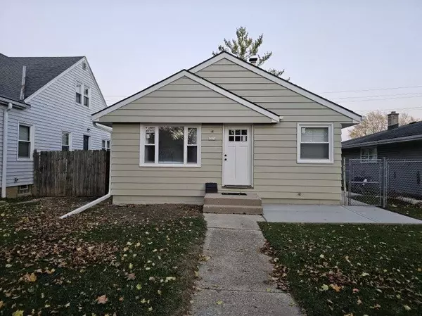 4524 N 77th STREET, Milwaukee, WI 53218