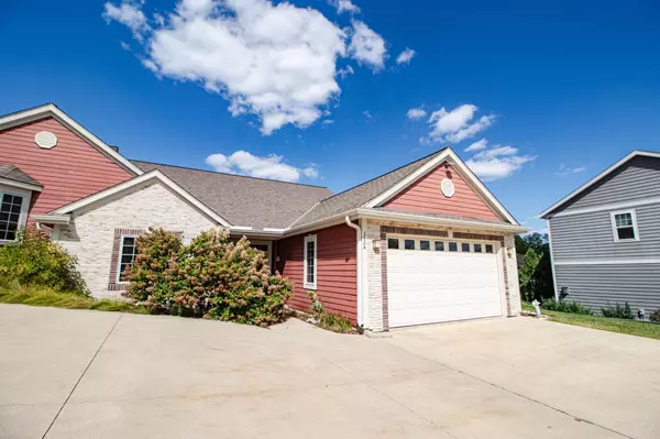 3604 Shade Tree COURT, Waukesha, WI 53188