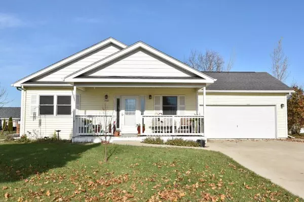 1922 Wayside DRIVE, Hartford, WI 53027