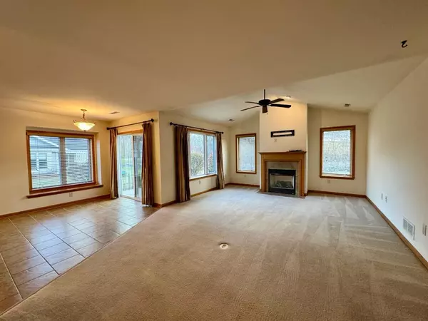 Germantown, WI 53022,N119W17657 Cove LANE #22