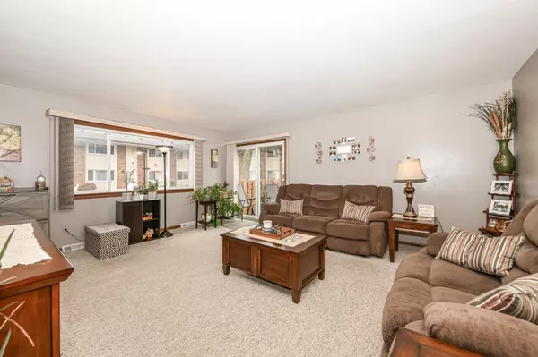 Muskego, WI 53150,S73W17141 Briargate LANE