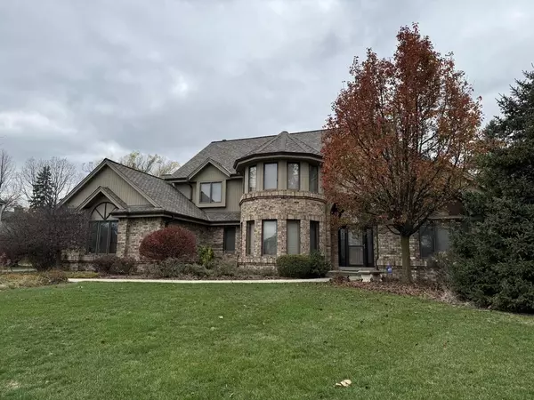 12343 N Woodfield COURT, Mequon, WI 53092