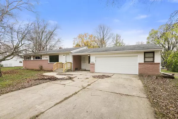 W152N6224 Pontiac DRIVE, Menomonee Falls, WI 53051