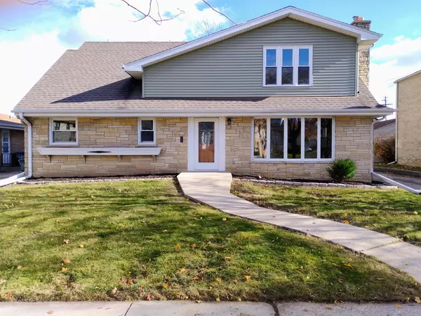 2662 S 69th STREET, Milwaukee, WI 53219