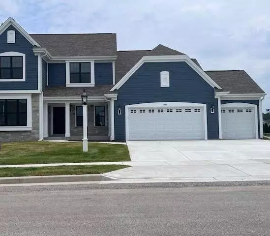 1601 White Deer TRAIL, Waukesha, WI 53189