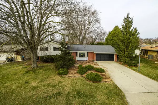 Wauwatosa, WI 53225,10820 W Courtland AVENUE