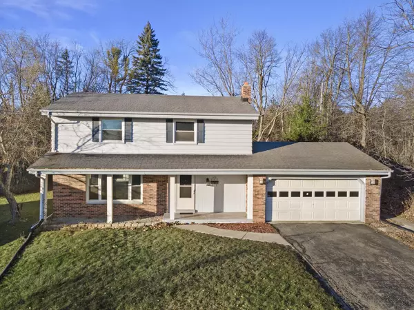 N90W18210 Lambs LANE, Menomonee Falls, WI 53051