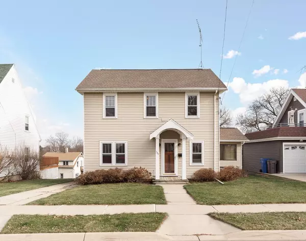 125 N Concord AVENUE, Watertown, WI 53094