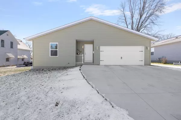 512 Grove STREET, Fond Du Lac, WI 54935