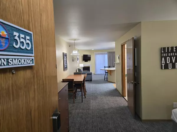 Lake Geneva, WI 53147,111 Center STREET #355