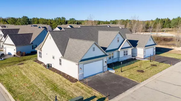 Slinger, WI 53086,1833 Cedar Ridge DRIVE